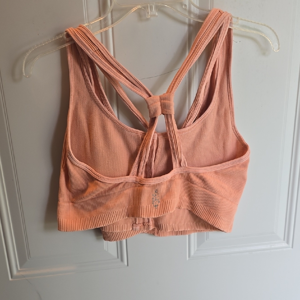 Peach Ribbed Button-Up Crop Top - Picture 3 of 7